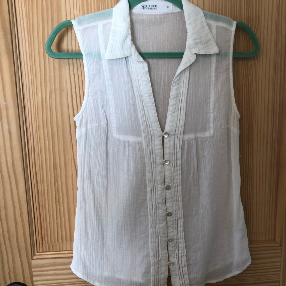 White button down collared shirt